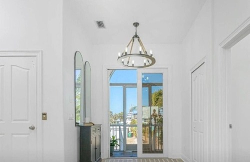 Englewood House | Casa Bahia-Luxury Bayfront Pool Home with Studio