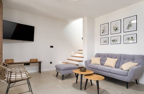 Buzet House | Casa Balussi with pool and beautiful view, near Buzet