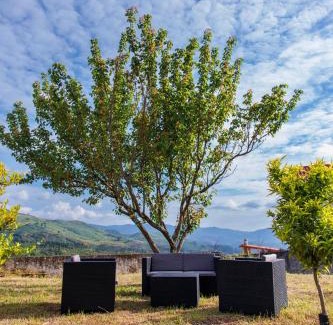 Ponte da Barca House | Casa Belavista no Geres by In'Canto Property Management