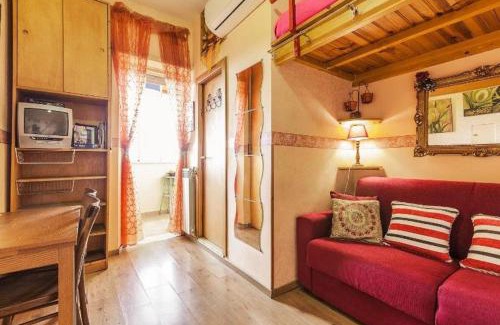 EUR House | Casa Bella B&B 2 Unità - Una con bagno privato oppure camera con bagno condiviso