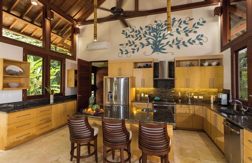 Dominical House | Casa Bellavia: Balinese Ocean-View Masterpiece on 25 Acres, Huge Pool, Fire Pit
