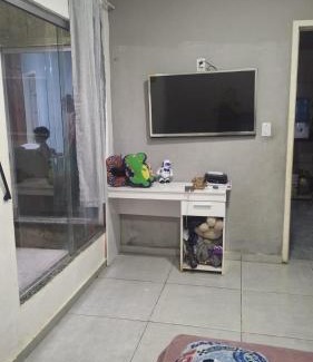 Jarderlandia House | Casa bem aconchegante