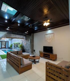 Sei Pinang Villa | Casa Calma by Moo, Spacious 3BR Villa with Private Pool in Seminyak Bali