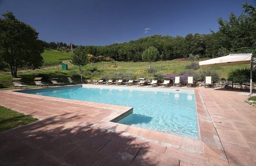 Pontassieve House | Casa Camomilla F: A characteristic and welcoming independent house surrounded by meadows and by green hills, with Free WI-FI.