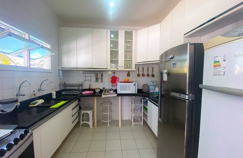 Parafuso House | Casa Canto do Mar Guarajuba, between the beach and the lagoon