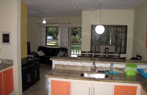 Juquehy Apartment | Casa Canto Juquehy, 50 meters from the Beach, up to 10 people, great price, good house