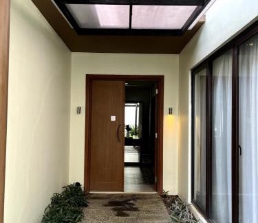 Ciawi House | Casa Celestia 3BR Villa with Pool Vimala Hills