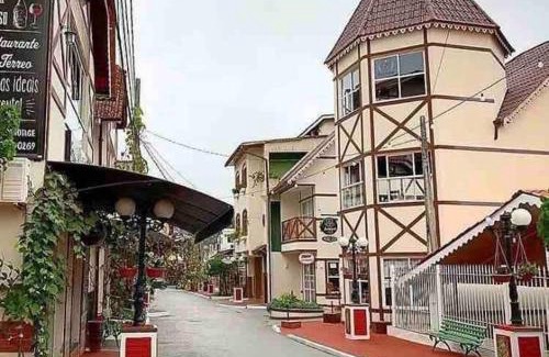 Centro Apartment | Casa CENTRO com Estacionamento-500m da rua do lazer, ideal p casais ou até 4 pessoas