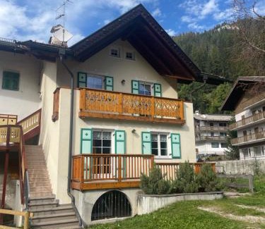 Canazei Apartment | Casa Cesarina by AMA Val di Fassa