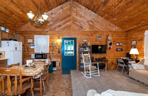 Hammondsport Cottage | Casa Ciarla: "Stunning Lake Views - Right Off Keuka Lake Wine Trail!"