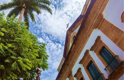 Cabore House | Casa Colibri - Praias e Cachoeiras