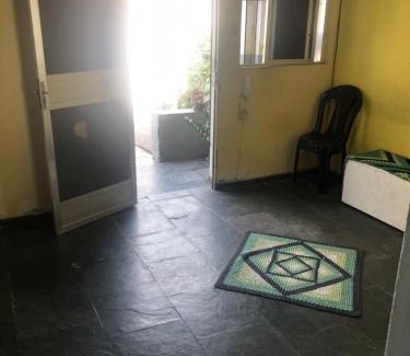 Sao Cristovao House | Casa com 2 quartos e quintal grande