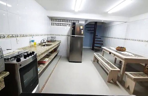 Rasa House | Casa com piscina e churrasqueira em Búzios/RJ
