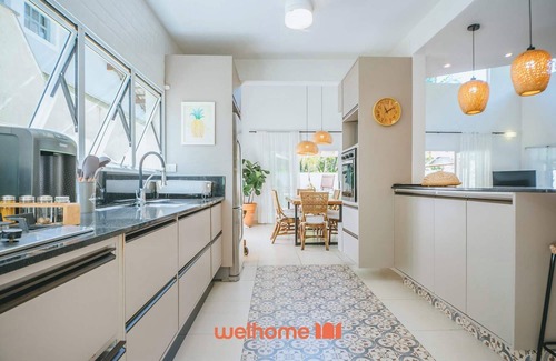 Pereque House | Casa com piscina a 5 minutos da praia no Guaruja