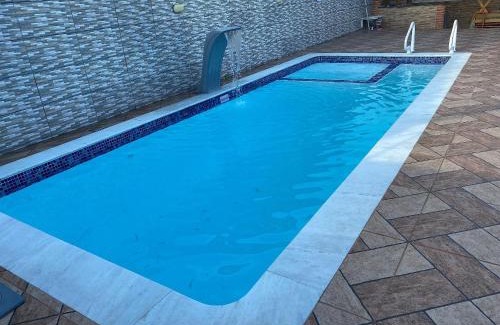 Ipiranga House | Casa Com piscina e Três Quartos Martim de Sá
