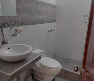 Ayacucho House | Casa completa, 5 dormitorios y jardín