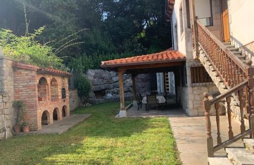 Pechon House | Casa con amplio jardín en Pechón