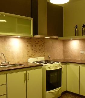 La Plata Apartment | Casa con garage y patio - 6 personas - 26 y 45