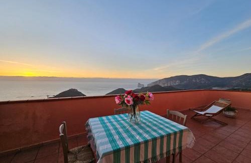 Nebida House | Casa con magnifica vista mare