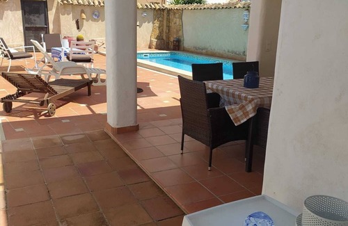 Grao de Gandia House | Casa con piscina privada,a 300 m de la playa y el puerto .Zona tranquila .