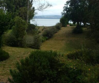 Villarrica House | Casa con vista al lago y playa privada