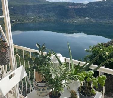 Genzano di Roma Apartment | Casa con vista su Lago di Nemi