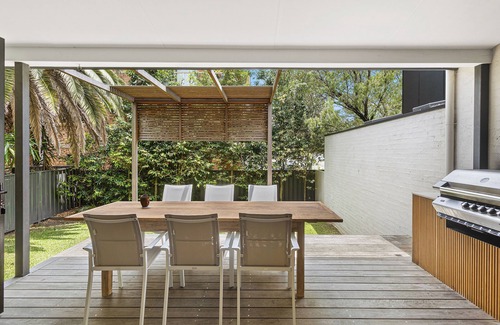 Thirroul House | Casa 'ConnWilli’ @ Thirroul Beach - Directly opposite Thirroul Beach Reserve