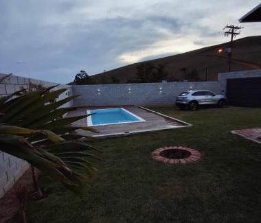 Lavrinhas Apartment | Casa Container Jacu