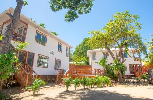 Antoneys Cay House | Casa Coral and Casa Palmera home