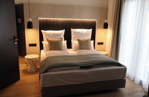 Chiclana de la Frontera Hotel | Casa Cuatro Boutique Hotel - Adults Recommended