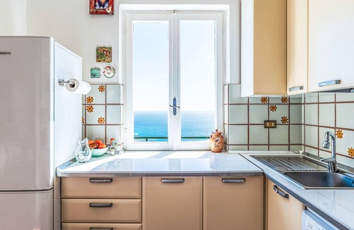 Ospedaletti House | Casa Cycas by Interhome
