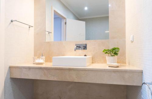 Ribeira Grande Ski Chalet | Casa da Árvore - Chalé
