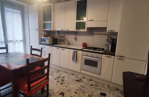 Milan Apartment | Casa Daniela: cozy high floor apartment in San Siro with breakfast