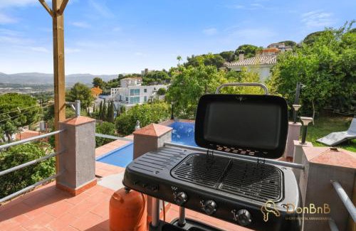 Pinos de Alhaurin Apartment | Casa de 2 dormitorios con piscina privada y desayuno incluido en Alhaurin