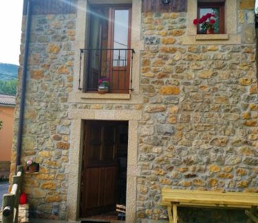 Soto de Cangas House | Casa de Aldea La Xunta
