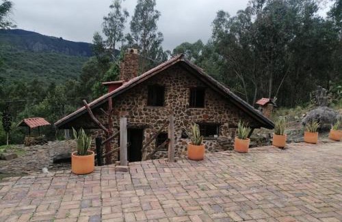 Cucunuba Ski Chalet | Casa de campo Cucunuba cabaña Buena Vista