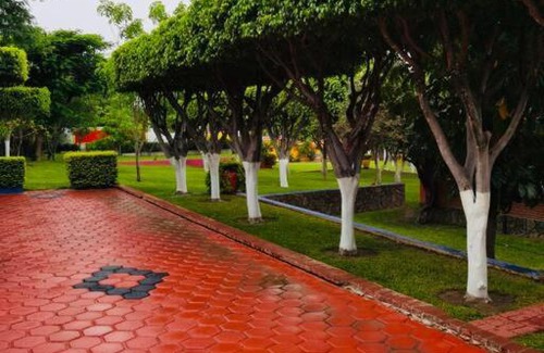Acatlan House | Casa de campo “Las Bugambilias”.