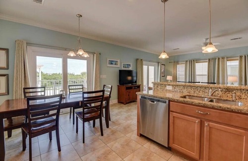 Marathon House | Casa De Grouper
