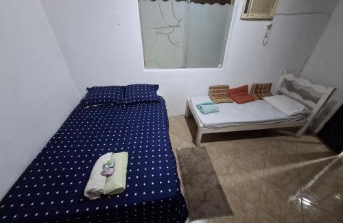 Ilha das Cobras House | CASA DE HOSPEDAGEM FLORES PARATY AMBIENTE FAMILIAR 600M DO CENTRO e COM CAFÉ DA MANHÃ INCLUSO CASA COMPLETA