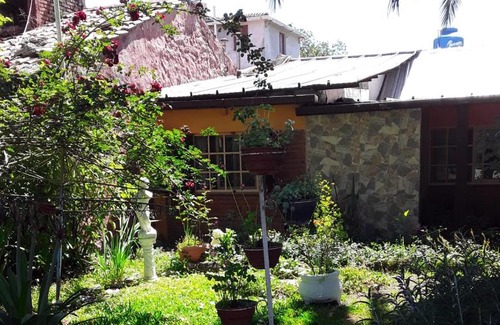 Reyes House | Casa de la Paz Cabañas