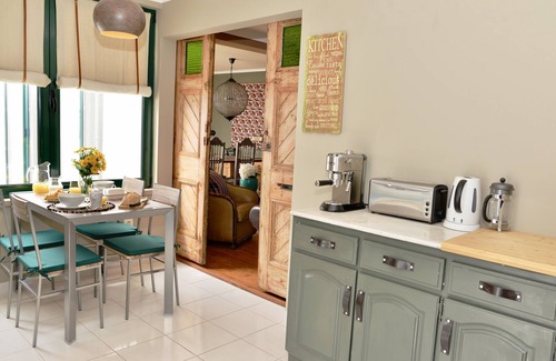 Nazare House | Casa de Norte - Fabulous 2 bedroom 2 story house with private pool (sleeps 6)