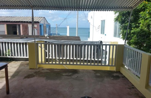 Aguadilla Pueblo Apartment | Casa de Playa B-2