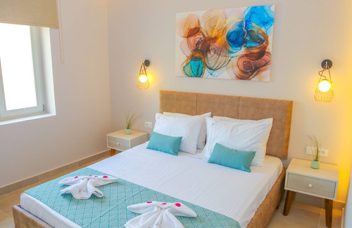 Old Town Hotel | Casa de Potie - Casa 7: Double Room With Balcony in the Heart of Chania Old Town