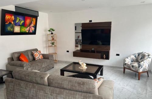 Santiago de Surco Apartment | Casa de Stephano