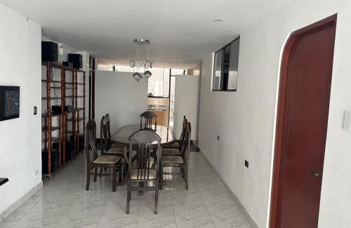 Santiago de Surco Apartment | Casa de Stephano