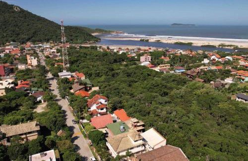 Guarda do Embau House | Casa de três quartos 02 banheiros Guarda do Embaú