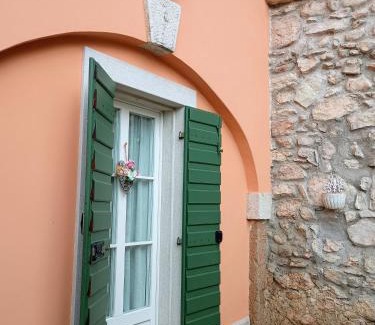 Caprino Veronese Apartment | Casa Del Capitello