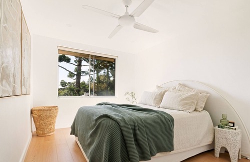 Freshwater House | Casa del Freshie - 10 minute walk to beach!