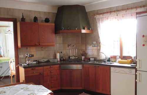 La Orotava Ski Chalet | Casa del Pintor with a large garden, internet and free Wi-Fi, SAT TV and views