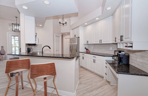 Cape Coral Villa | Casa del Sueno - 3 bed/3 bath in the Four Mile Cove area w. heated pool and spa. Gulf access!
